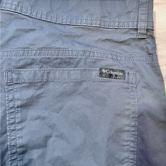 Men’s Columbia Pants, 38/34 - Picture 3 of 4